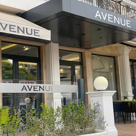 Avenue 2*